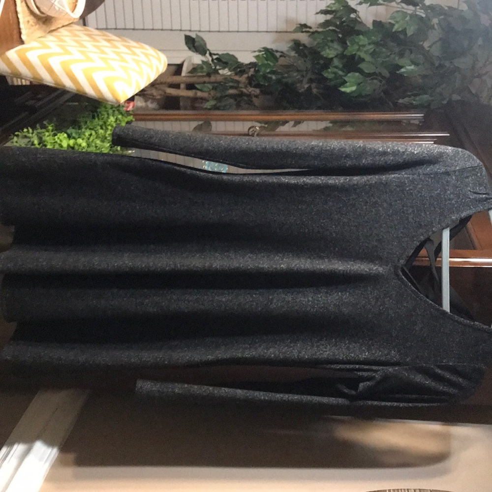 Jersey type material. Tie ribbon at back.